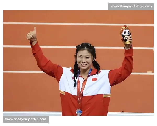 吴艳妮:从学术研究到社会服务,探寻新时代女性的多维发展之路